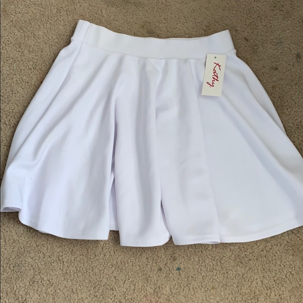 A white large flowy skirt with tag never worn